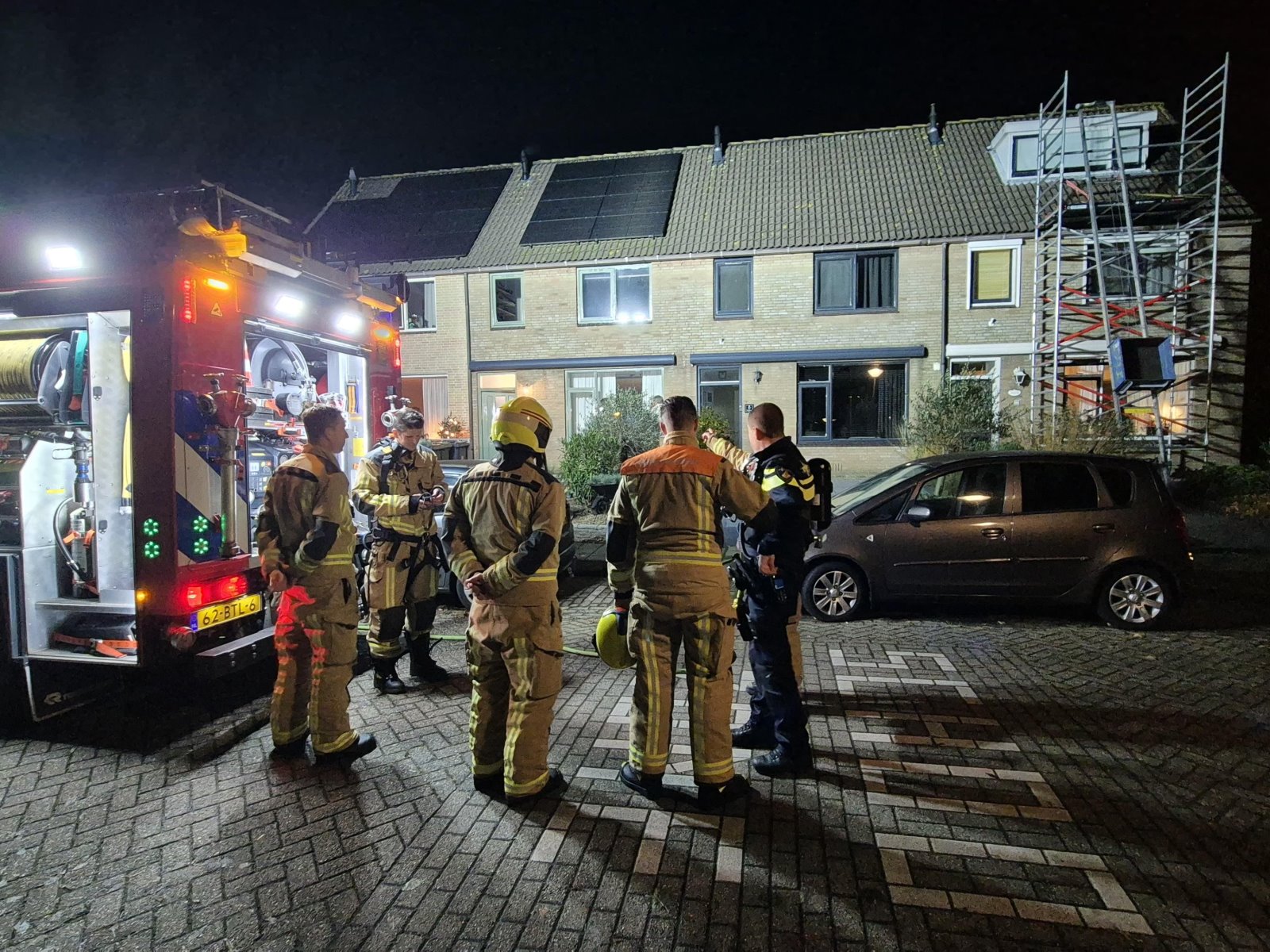 Bewoner behandeld voor rookinhalatie na woningbrand in De Lier