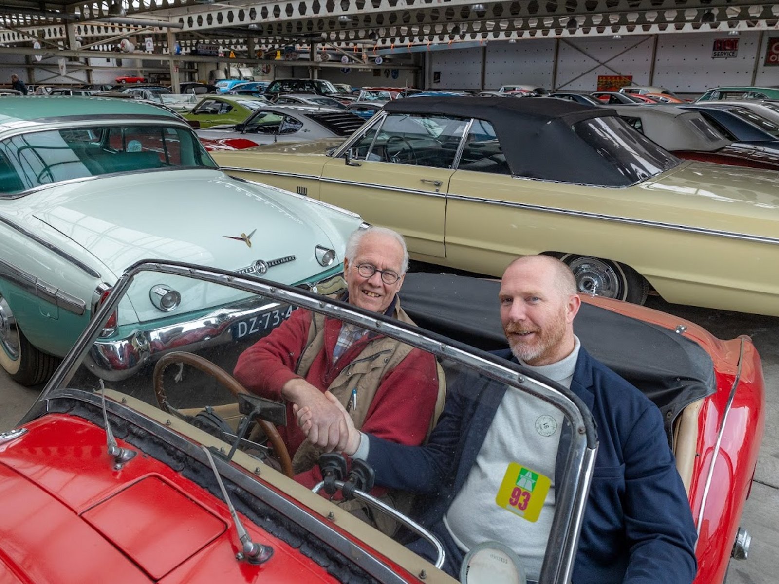 Gemeente Westland en Stolze Classic Cars tekenen voor 60 woningen