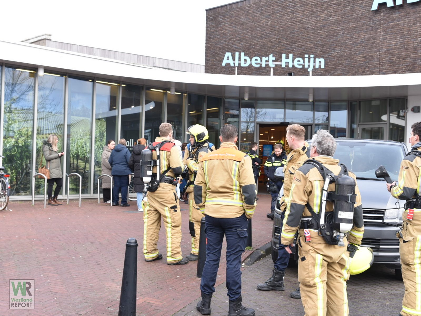 [Video] Supermarkt in De Lier ontruimd na melding van vreemde lucht