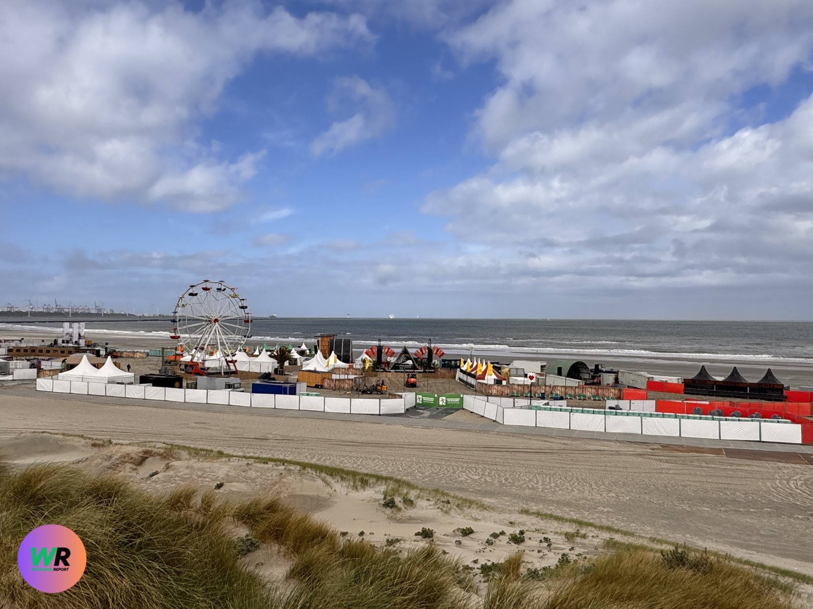 [Video] Voorbereidingen voor het festival en de strandopening in Hoek van Holland