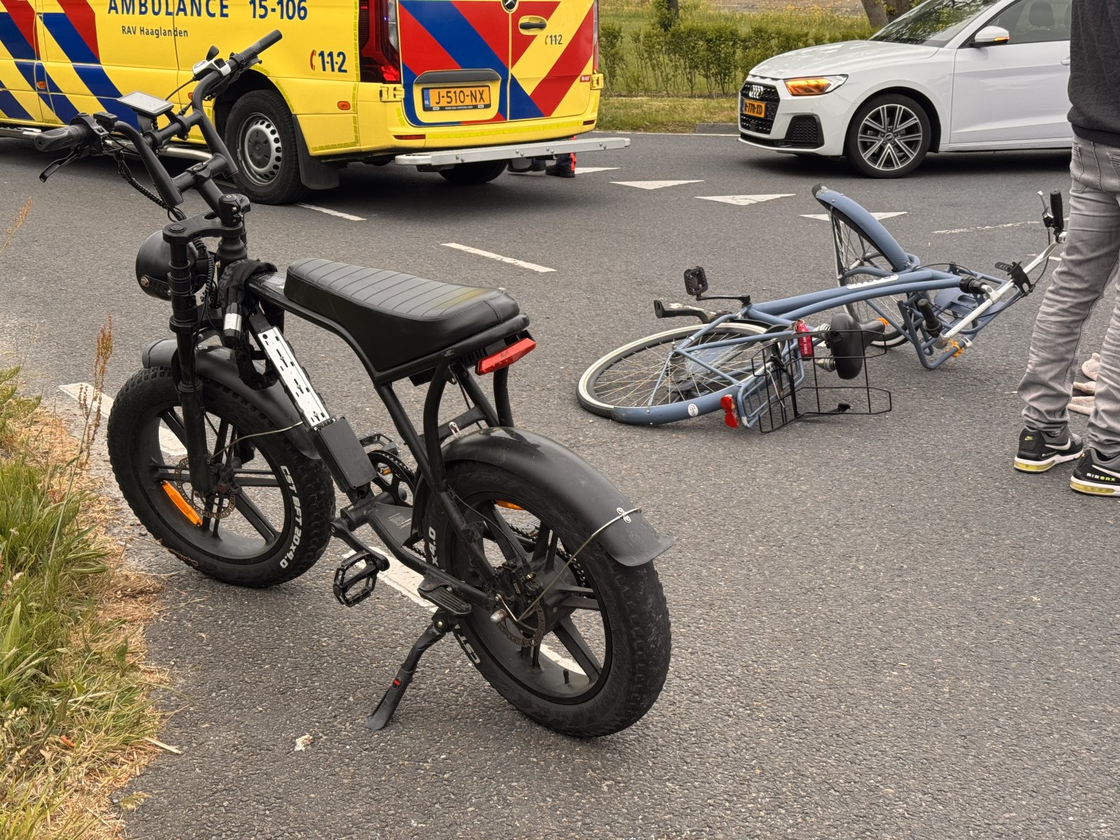 Ongeval met fietser en fatbike op T-splitsing in ‘s-Gravenzande