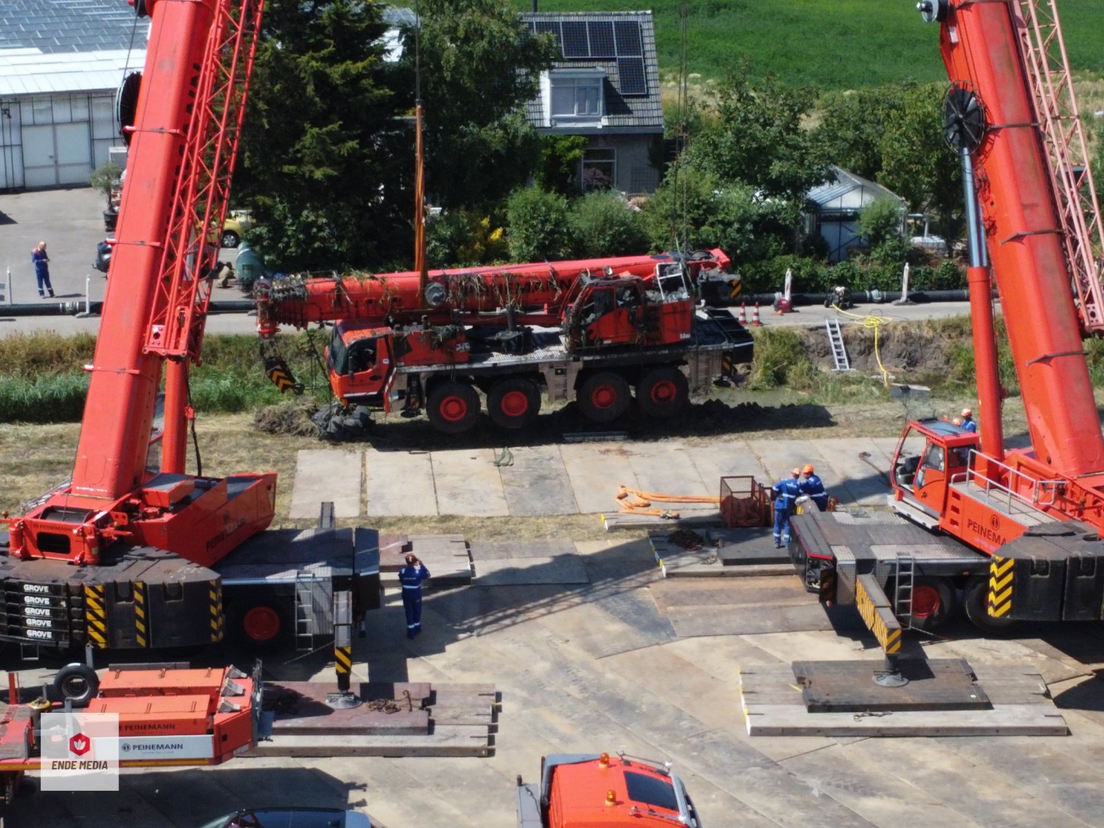 Berging mobiele kraan succesvol afgerond in Hoek van Holland