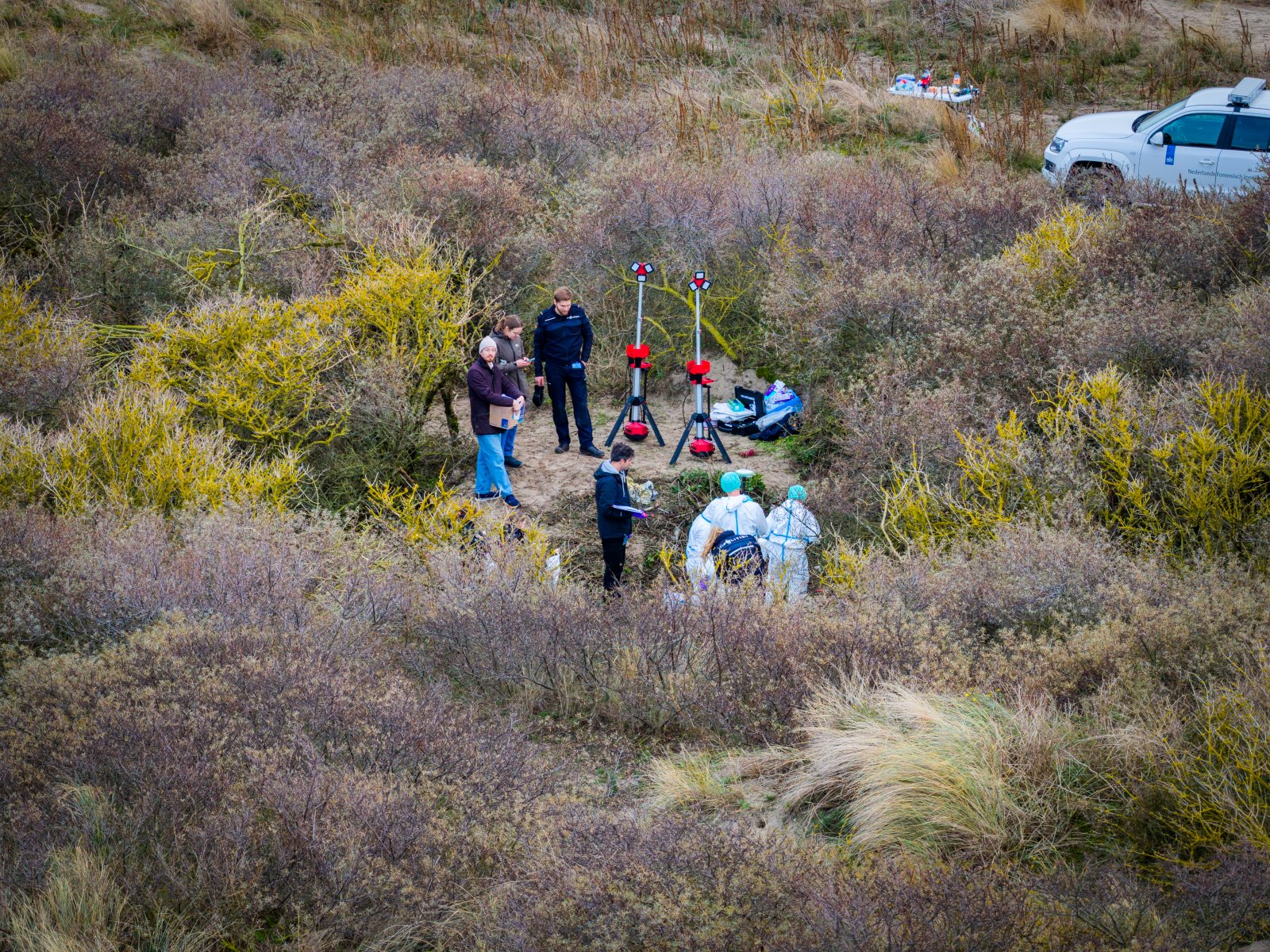 Groot onderzoek na vondst lichaam in duinen Hoek van Holland