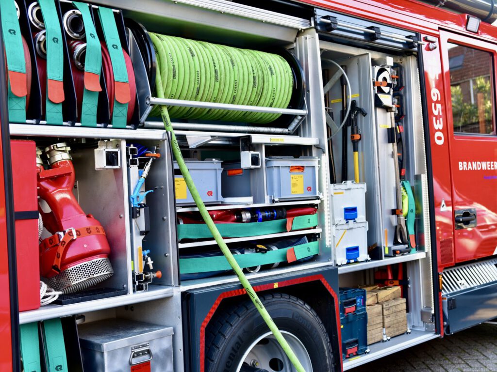 Brand verwoest woning in seniorencomplex Wagenstraat Den Haag
