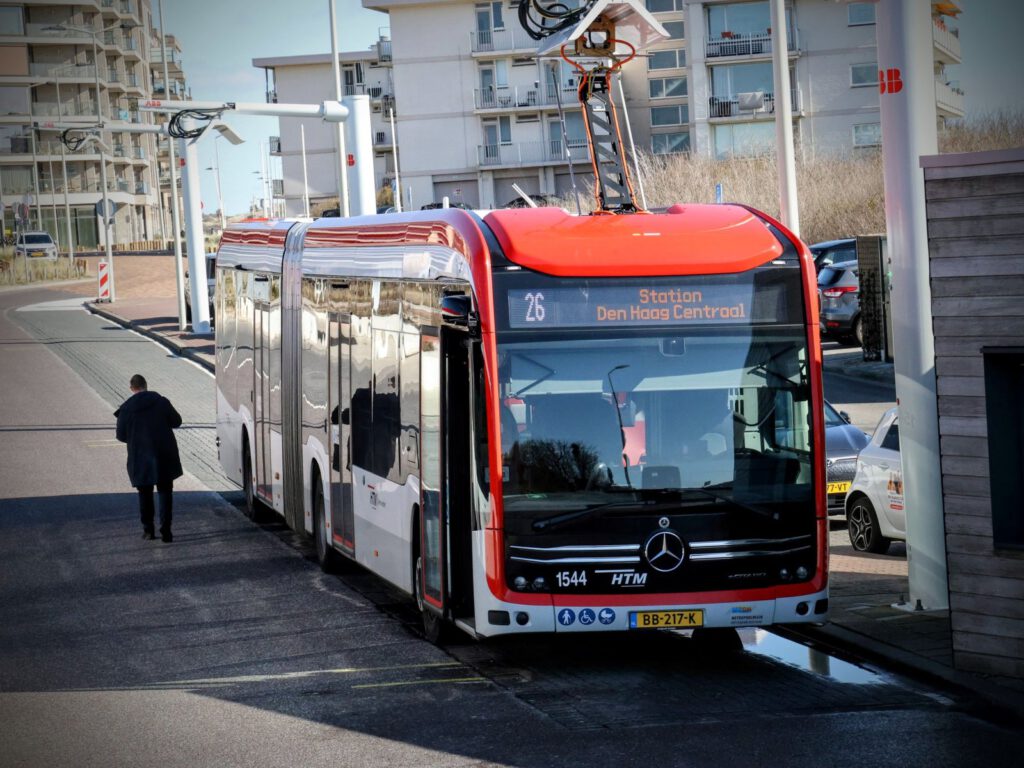 Landelijke OV-staking legt woensdag groot deel openbaar vervoer stil